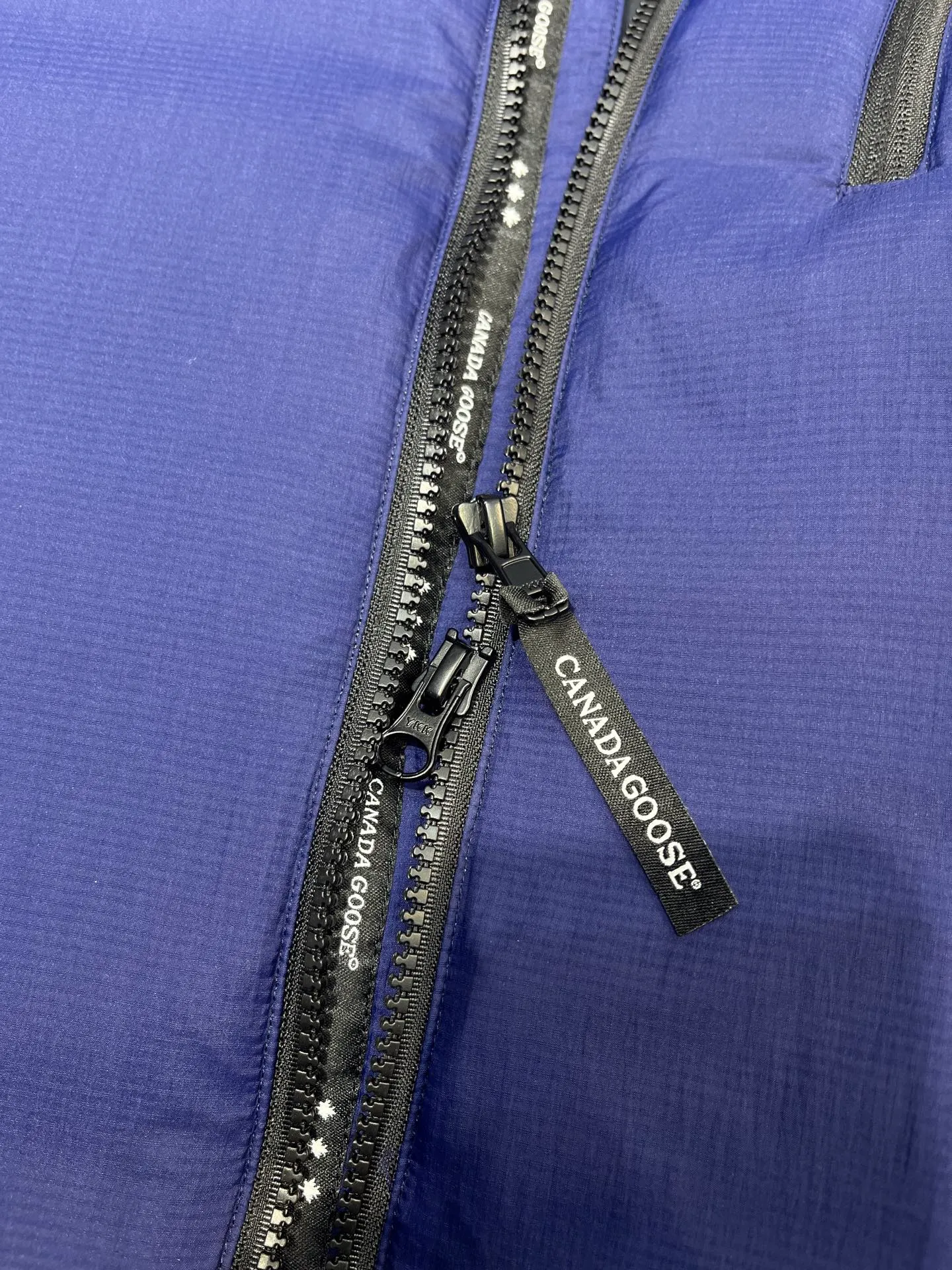 P960 Canada Goose down jacket, top version, warm and cold-proof, nice upper body effect, super light, Big Goose 5078 model, Canada Goose 5078m model, loe, men's short hooded, lightweight style.  size：s-xxl